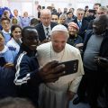 Visite au centre médical, Journée des pauvres 2018 © Vatican Media