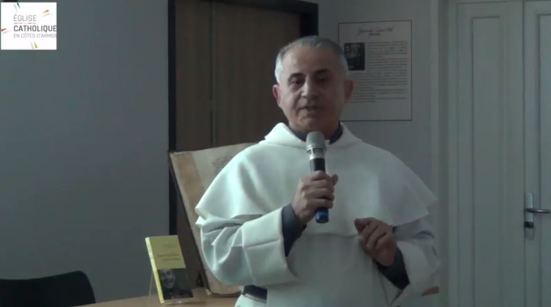 Père Michaeel Najeeb, Irak, capture Youtube Diocèse de Saint-Brieuc et Tréguier