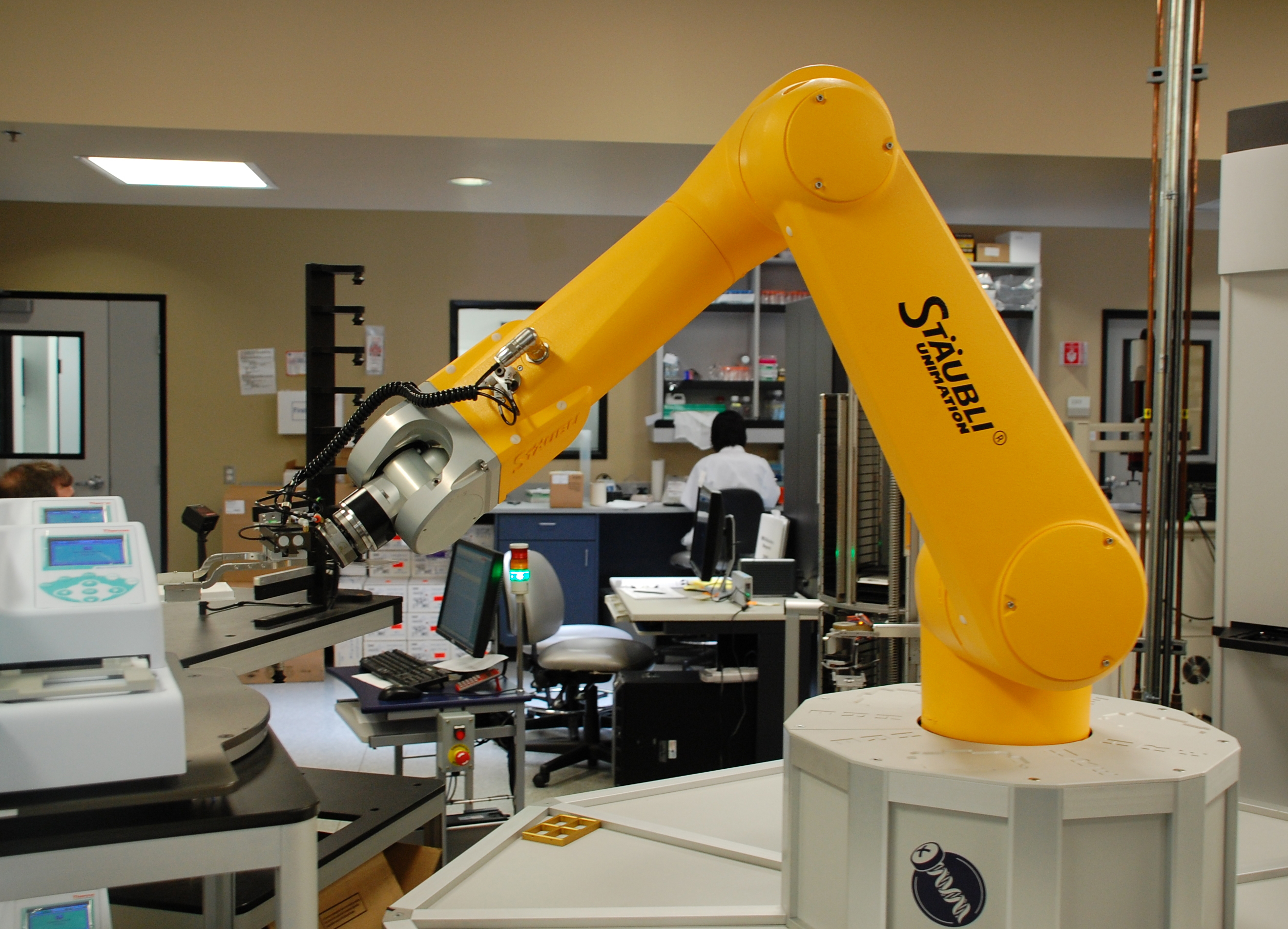 CPCCG screening robot @ Josh Baxt /wikimedia commons