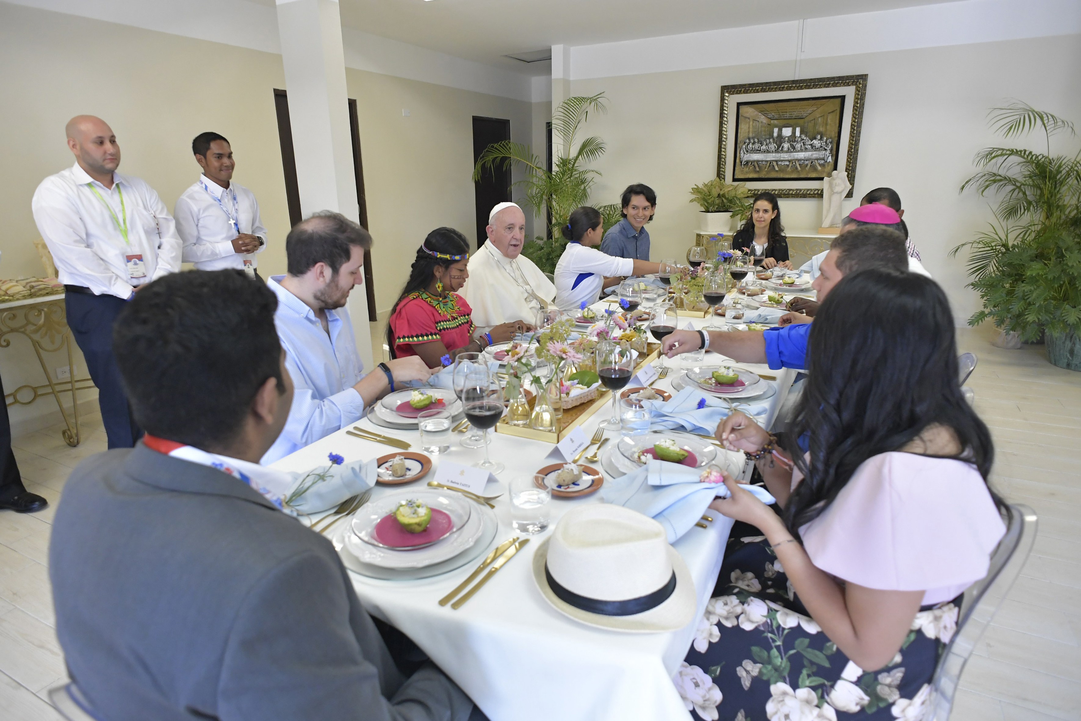 Panama, déjeuner avec des jeunes du monde © Vatican Media