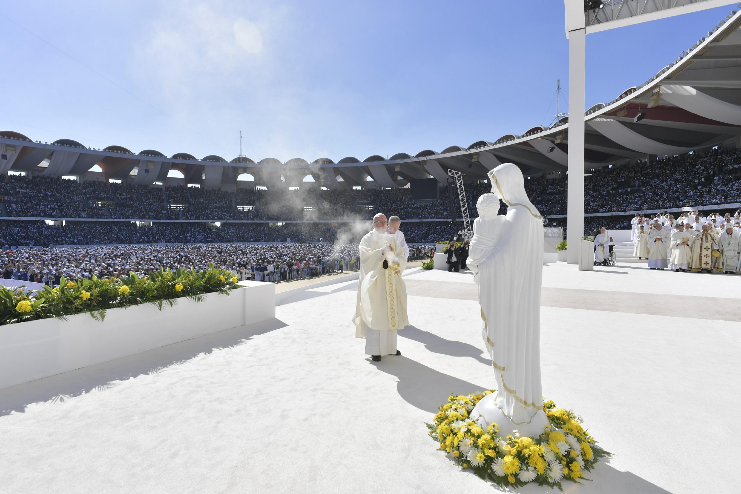 Messe au Zayed Sports City, Abou Dhabi, Emirats arabes unis © Vatican Media