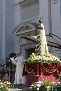 Parvis de la basilique de Lorette 25 mars 2019 © Vatican Media