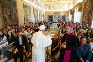 Journées landaises de la jeunesse, avec Mgr Souchu © Vatican Media