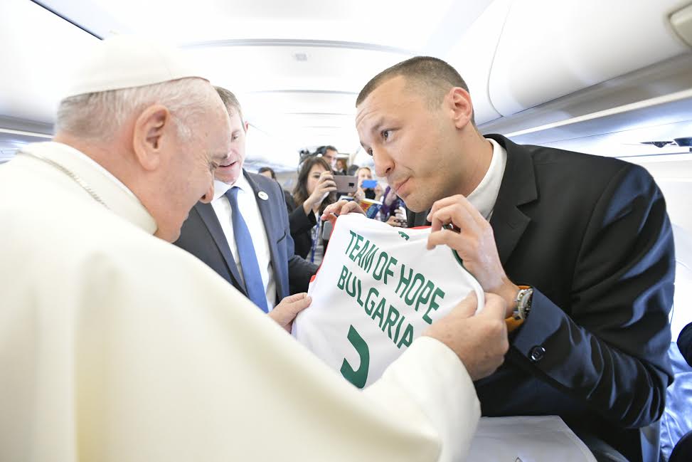 Team of Hope (Bulgarie), avion Rome-Sofia, 5 mai 2019 © Vatican Media