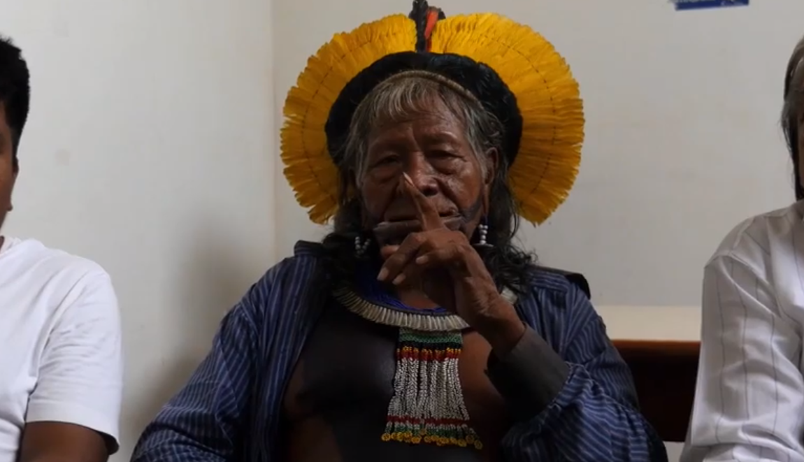 Chef indigène Roani, Amazonie, capture Youtube