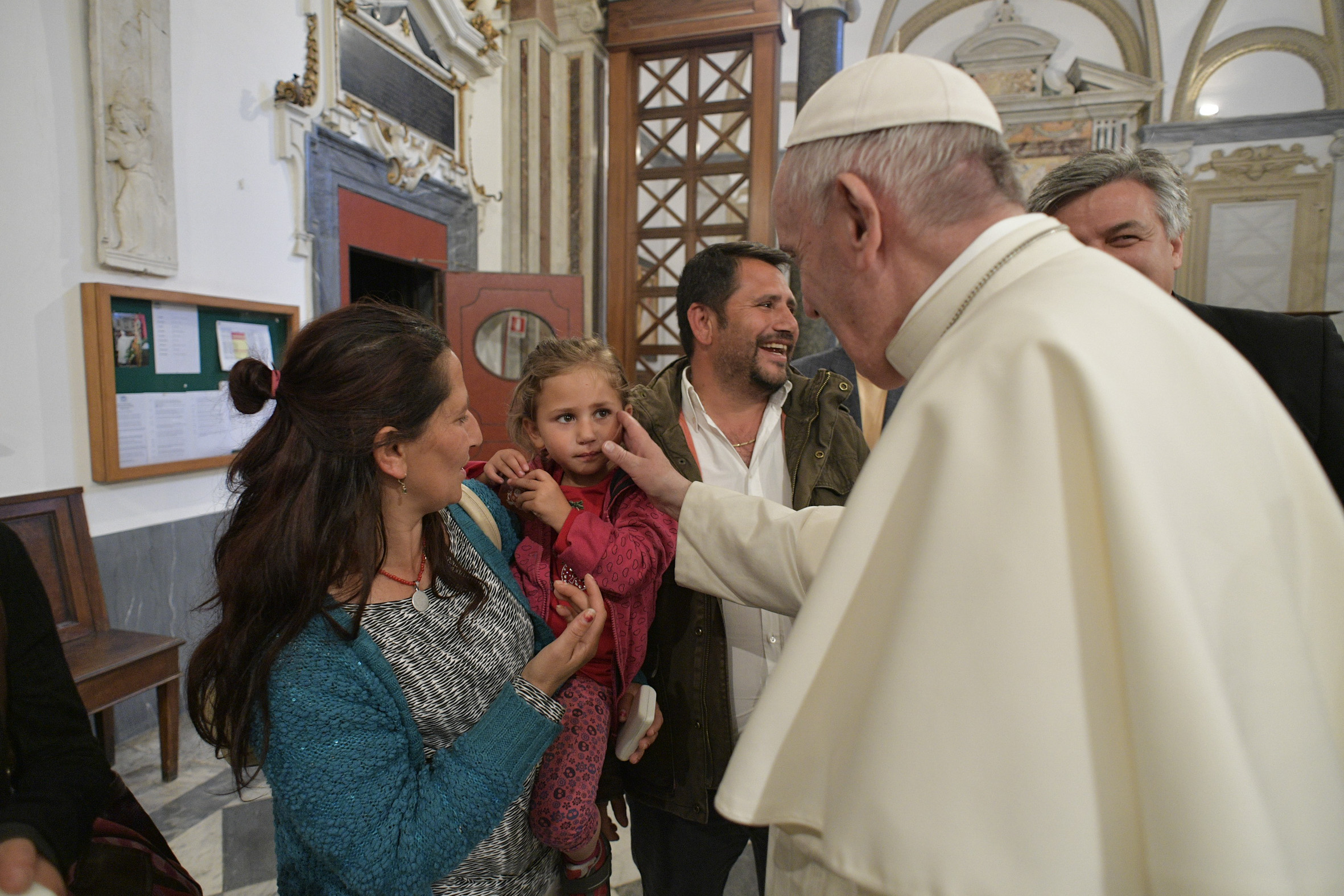 Famille de roms victime de racisme © Vatican Media
