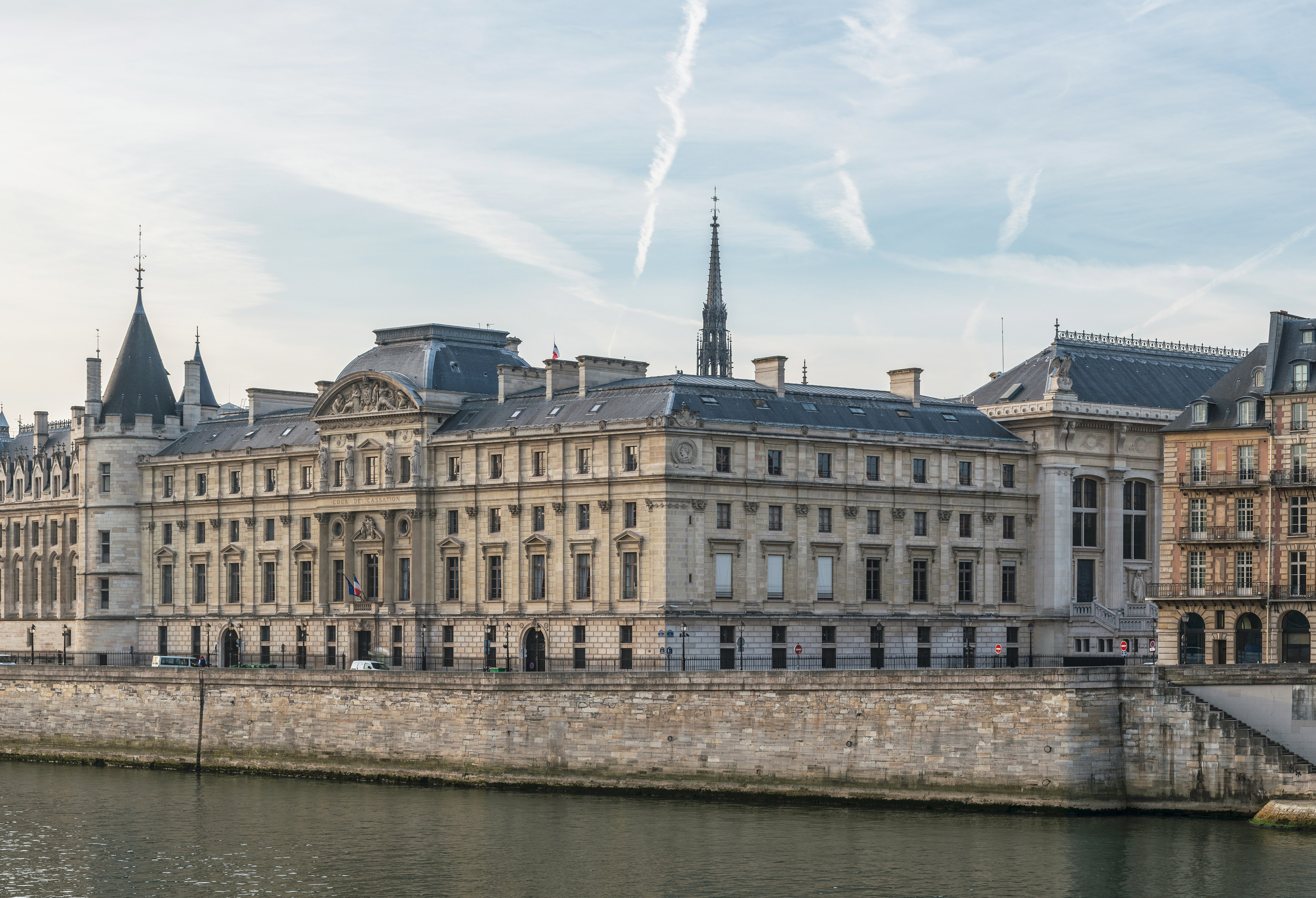 Cour de Cassation, Paris @ wikimedia commons/DXR
