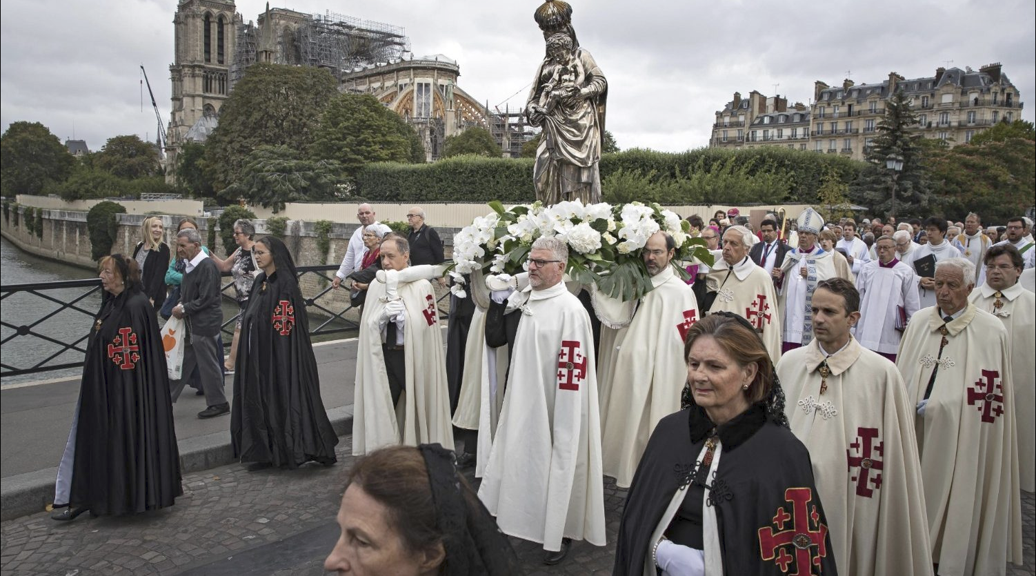 Procession du 15 août 2019, Paris, capture @ Vatican Media