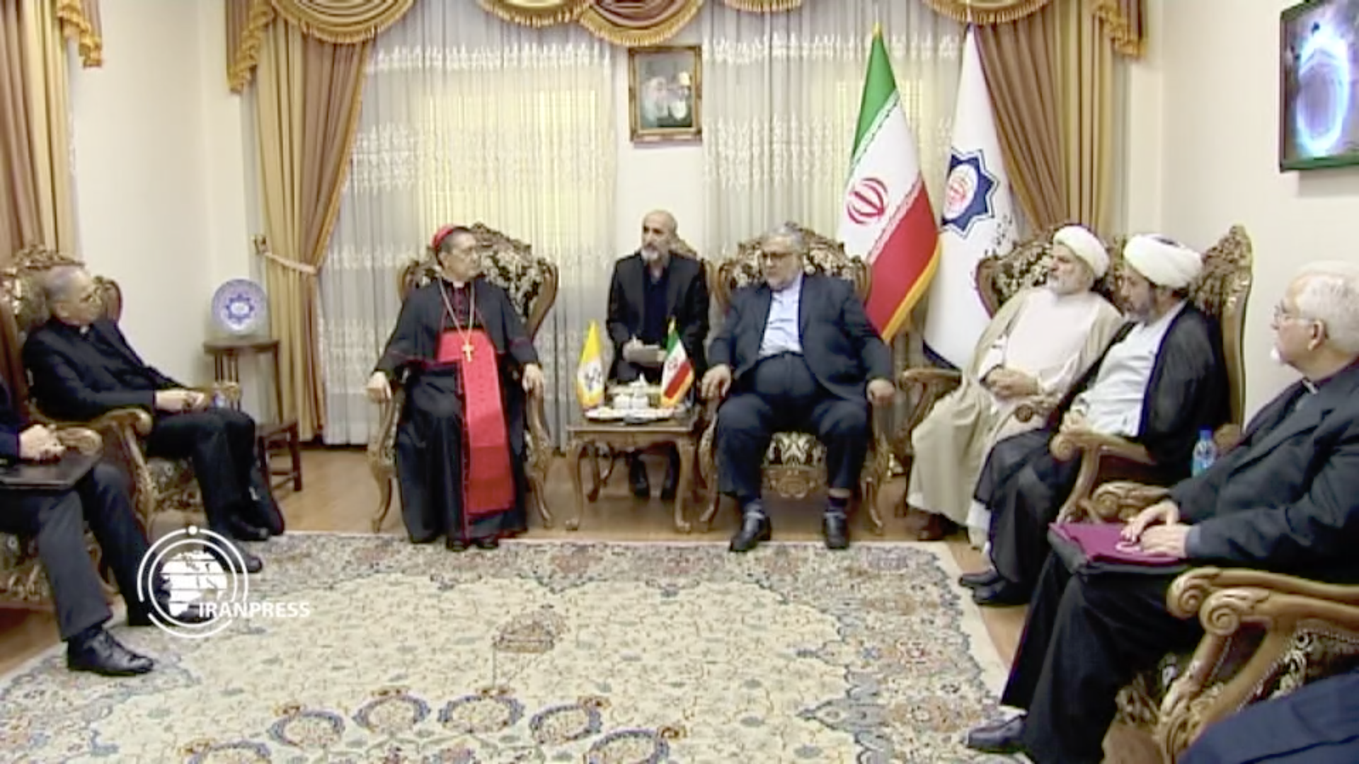 Card. Ayuso Guixot, Dialogue interreligieux à Teheran, capture @ media.iranpress.com