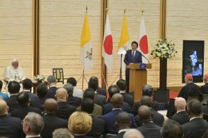 Le Premier ministre Shintzo Abe, rencontre avec les autorités, Tokyo, Japon © Vatican Media