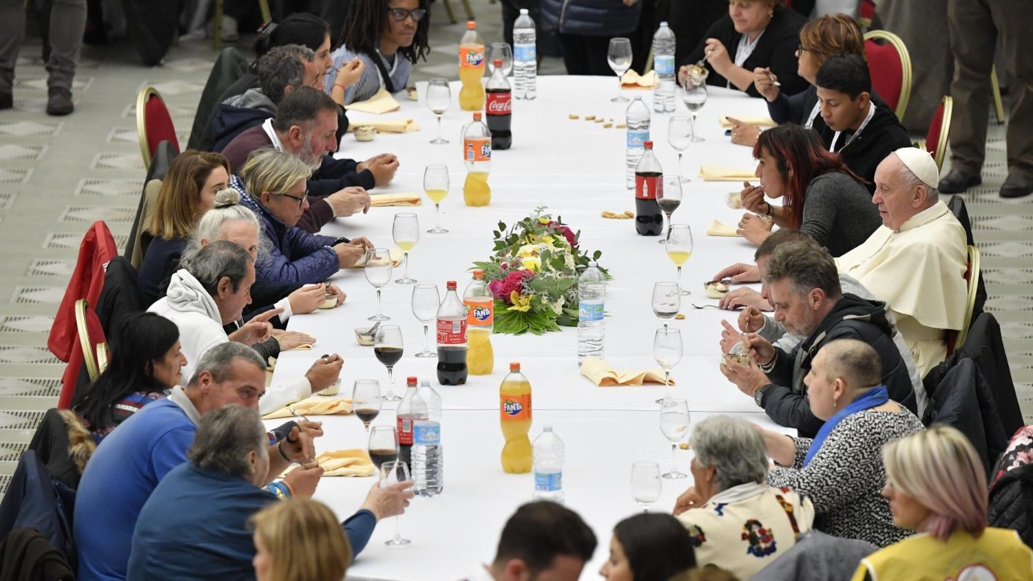 Déjeuner avec 1500 pauvres, 17 novembre 2019 © Vatican Media