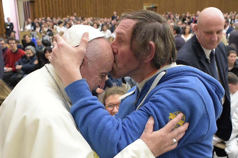 Philippe Naudin et le pape François, 19 fév. 2020 © Vatican Media