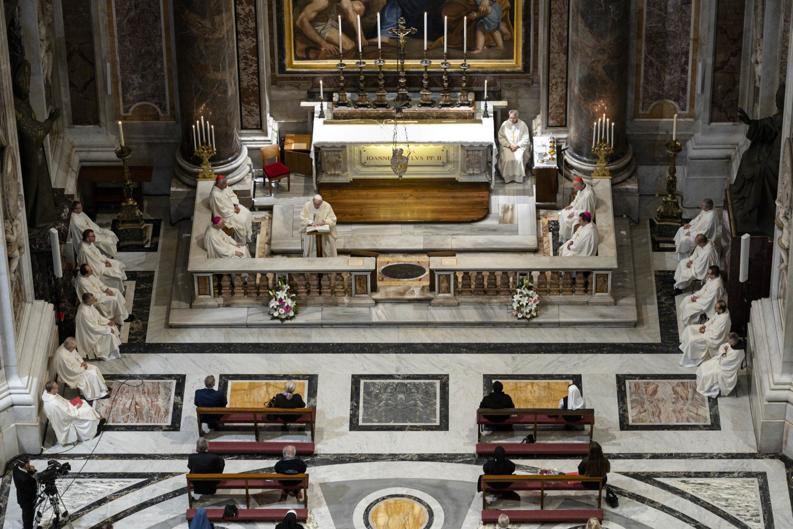 Messe 18 mai 2020, tombeau Jean-Paul II © Vatican Media