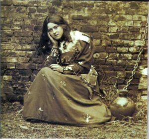 Thérèse de Lisieux dans sa pièce sur Jeanne d'Arc © Carmel de Lisieux