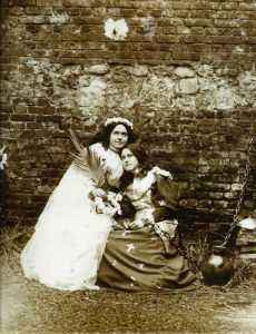 Thérèse de Lisieux dans sa pièce sur Jeanne d'Arc © Carmel de Lisieux