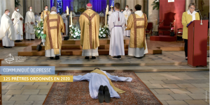 Ordinations sacerdotales en France en 2020, capture @ Diocèse de Beauvais