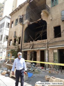 Beyrouth, destructions à Gemmayzeh, le Dr Abou Nader © Nathalie Duplan & Valérie Raulin