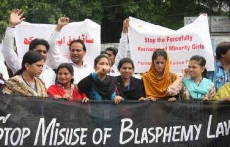 Protestations contre l'instrumentalisation de la loi sur le blasphème @ fides.org