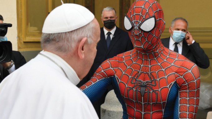 Un Spiderman à l'audience du 23 juin 2021 © Vatican Media