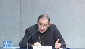 Mgr Juan Ignacio Arrieta Ochoa de Chinchetru, capture Vatican Media