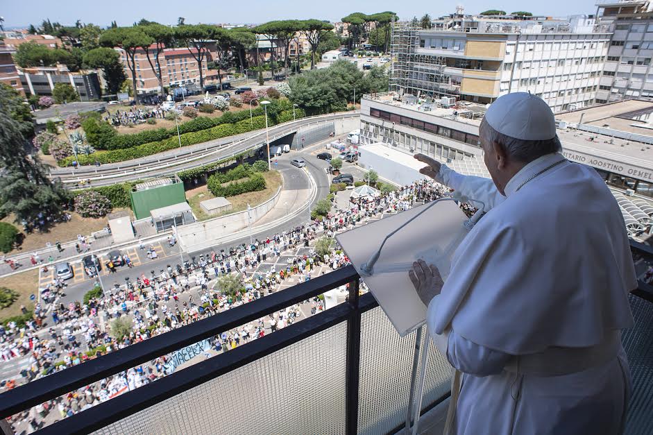 Angelus au Gemelli, 11 juillet 2021 © Vatican Media