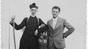 Don Giovanni Fornasini (à gauche) © DP