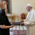 Mme Myla Grace Ragenia Catalbas Macahilig © Vatican Media