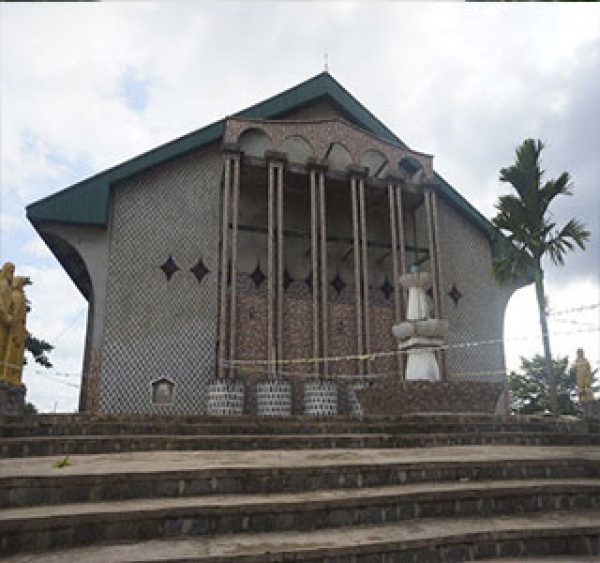 Cathédrale de Mamfé (Cameroun) © cenc.cm