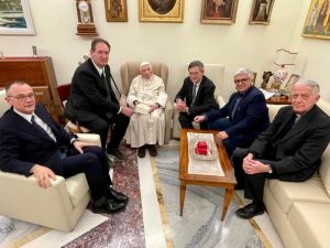 Remise de l'Opera Omnia 8 © Fondation Joseph Ratzinger - Benoît XVI