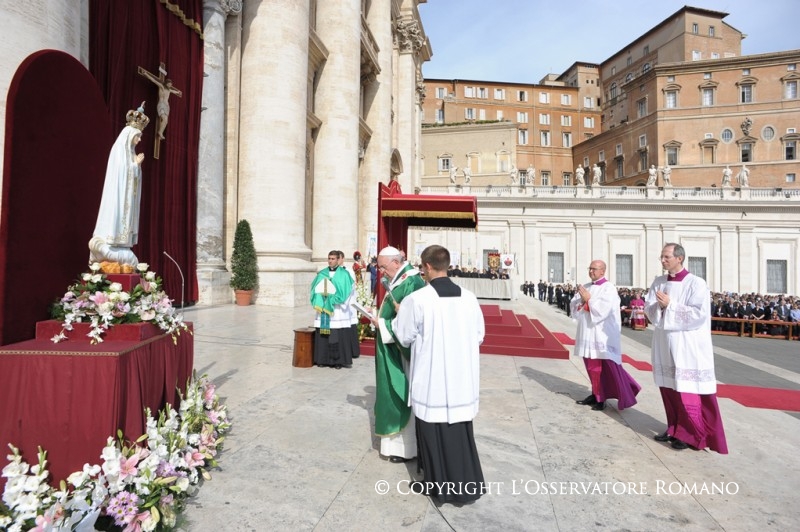 Consécration de l'humanité à la Vierge de Fatima, 13 oct. 2013 © L'Osservatore Romano