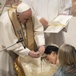 Baptême de Taylor Pescante (Etats-Unis), Veillée pascale, 16 avril 2022 © Vatican Media