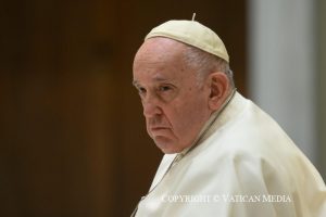 Message en arabe : « se faire "pauvre à l'intérieur" » / Vatican news