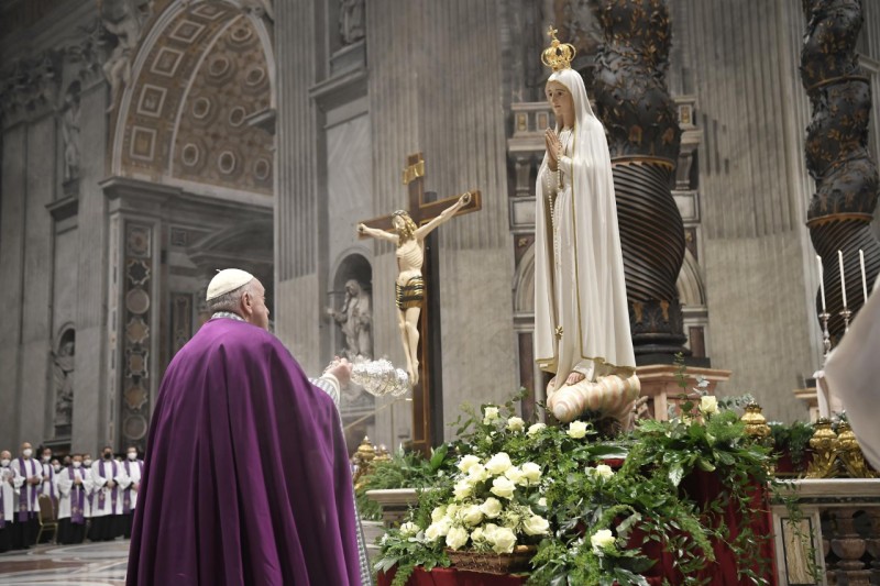 Célébration pénitentielle et acte de consécration au Cœur Immaculé de Marie, Audience du 25 mars 2022