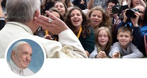 La bannière de la page Twitter du pape François