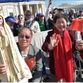 Pèlerins chinois avec une image de Notre-Dame de Fatima © Osservatore Romano