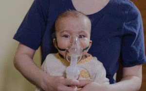 Soins respiratoires pour un bébé - Archives