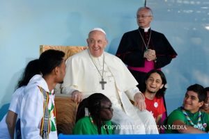 cérémonie d’accueil au Parc Édouard VII © Vatican Media