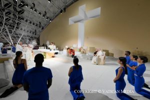 Adoration lors de la veillée de prière des JMJ 2023 © Vatican Media