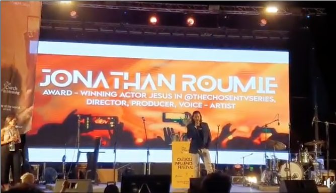 Jonathan Roumie au festival des influenceurs catholiques