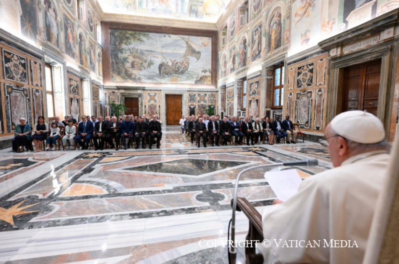Le pape François s’adressant aux membres de l'Association biblique italienne © Vatican Media