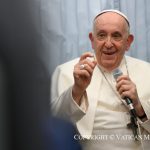 Conférence de presse au vol Marseille-Rome © Vatican Media
