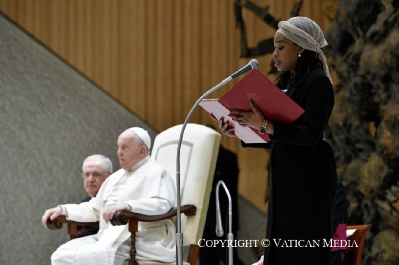 Présentation du résumé de la catéchèse en langue arabe © Vatican Media