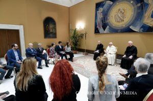 Rencontre avec les membres de la délégation du groupe DIALOP © Vatican Media