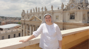 Glenda Hernández, mieux connue sous le nom de « Sœur Glenda », est l'un des principaux visages du mouvement catholique © PABLO HERTFELDER GARCIA-CONDE