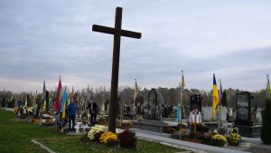 Un cimetière dans la région d'Ivano-Frankivsk, dans l'ouest de l'Ukraine © AED