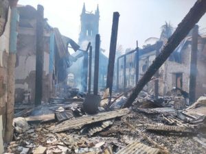 Notre-Dame de l’Assomption, l’une des plus ancienne église de Birmanie, réduite en cendre en 2023 © Radio Veritas Mandalay