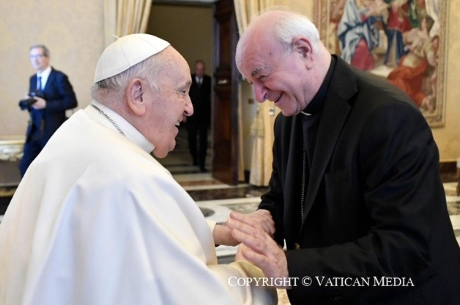 Le pape François avec Mgr Paglia, Président de l'Académie pontificale pour la vie © Vatican Media