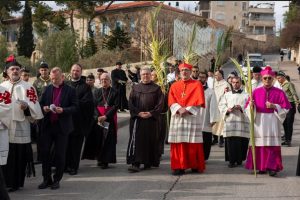 Le cardinal Pizzaballa lors de la procession des Rameaux le dimanche 24 mars 2024 © custodia.org