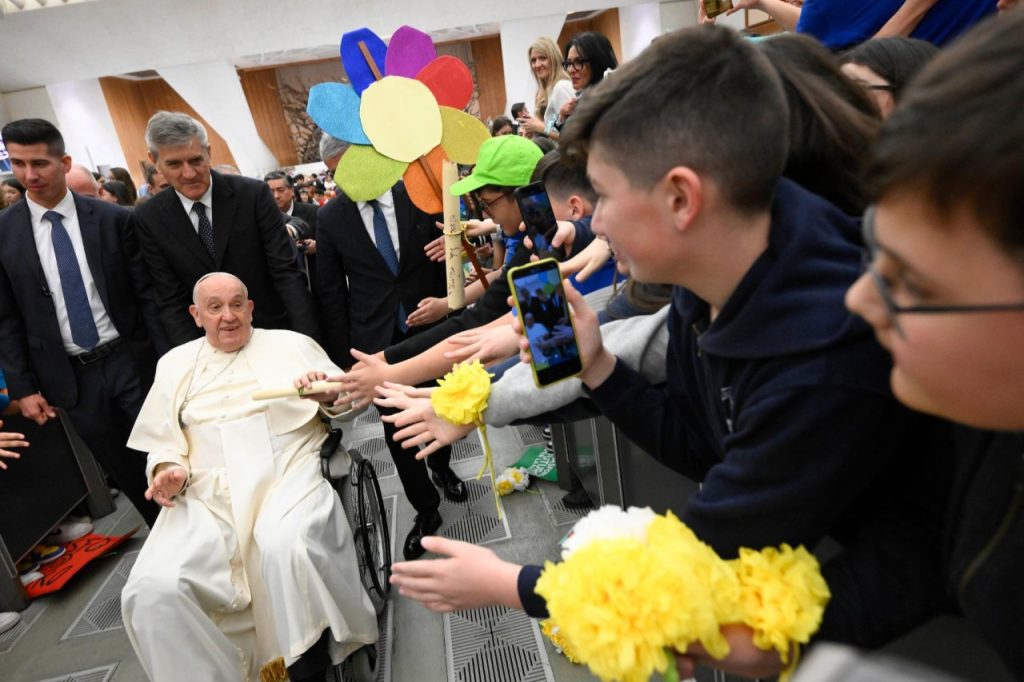 Discours du Pape aux élèves et aux enseignants du réseau national des « Écoles pour la paix » © Vatican Media