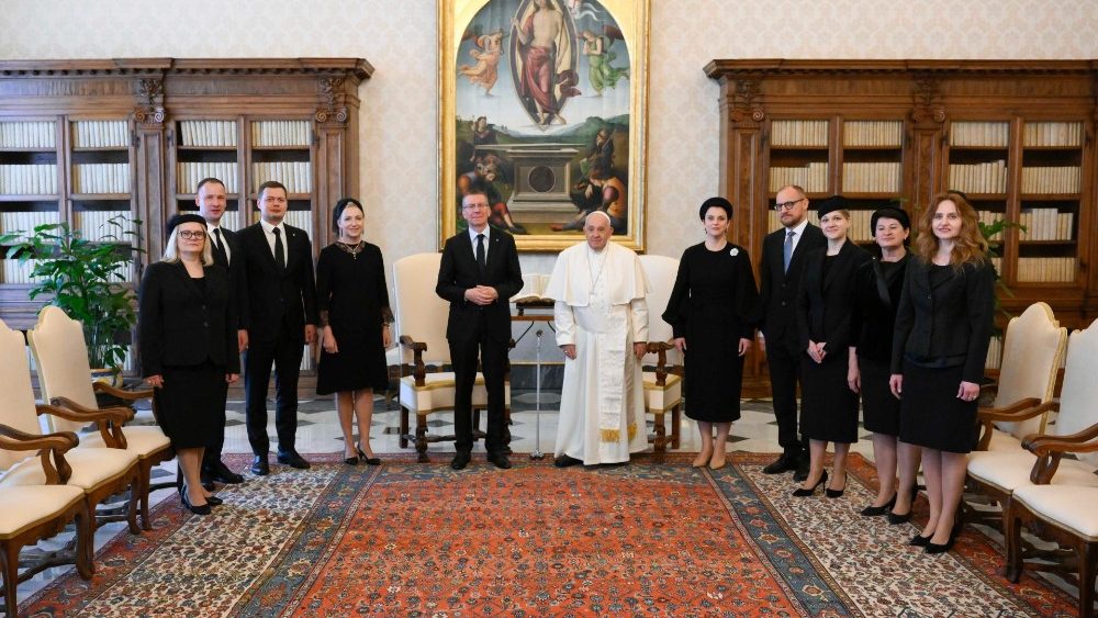 Le Saint-Père reçoit le président de la Lettonie © VaticanNews
